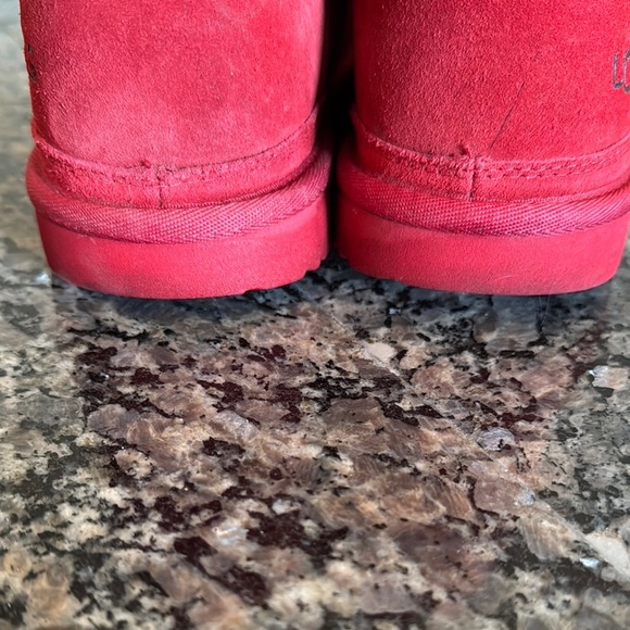 UGG Red Suede lace Booties 5 EUC - Picture 11 of 17
